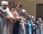 Fin du ramadan, des chrétiens égyptiens distribuent de la nourriture
